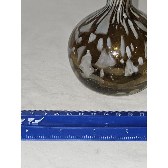 Hand Blown Glass Gold Amber And White Vase 6" Tall 4" Wide - Picture 6 of 6